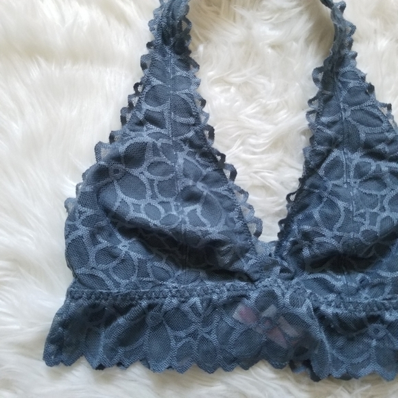 PINK VS Halter Lace Bralette Small - Picture 2 of 10